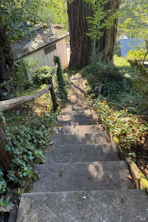 Exterior - 440 Panoramic Hwy, Mill Valley, CA 94941 photo 5 of 6