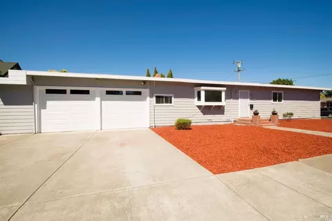 701 Corlano Ave, Santa Rosa, CA 95404