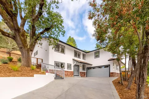 15 San Joaquin Pl, Novato, CA 94947