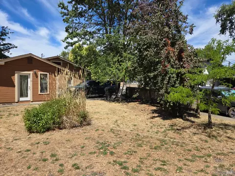 Exterior - 713 S Main St, Willits, CA 95490 photo 17 of 21
