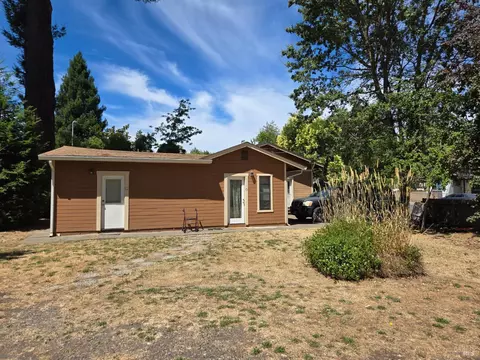 Exterior - 713 S Main St, Willits, CA 95490 photo 16 of 21