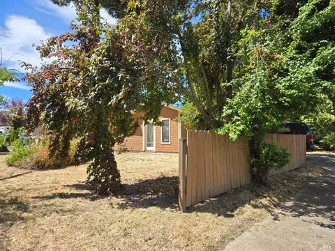 Exterior - 713 S Main St, Willits, CA 95490 photo 19 of 21