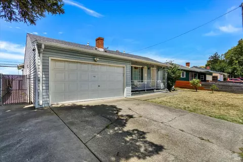 Exterior - 113 Parkwood Dr, Vallejo, CA 94591 photo 2 of 6