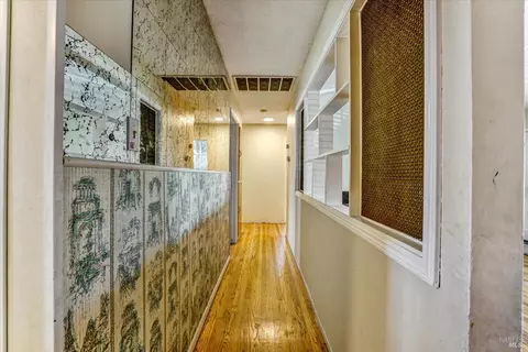Entry Way - 113 Parkwood Dr, Vallejo, CA 94591 photo 1 of 1