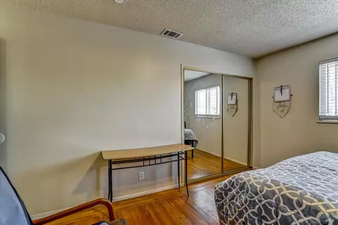 Bedroom - 113 Parkwood Dr, Vallejo, CA 94591 photo 5 of 10