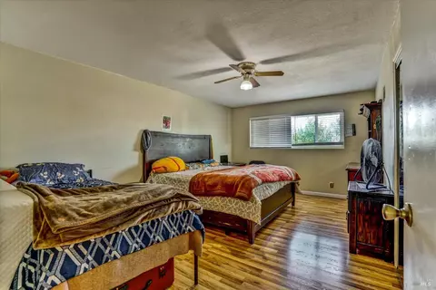 Bedroom - 113 Parkwood Dr, Vallejo, CA 94591 photo 1 of 10