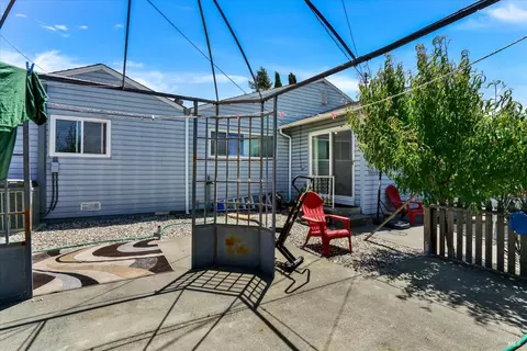 Exterior - 113 Parkwood Dr, Vallejo, CA 94591 photo 6 of 6