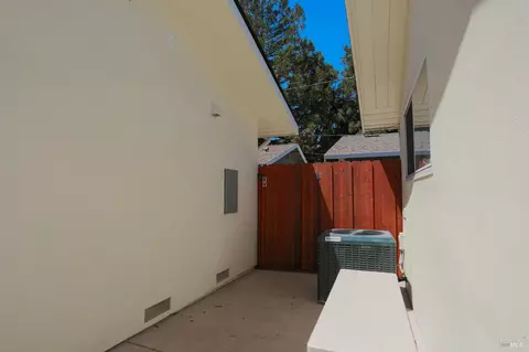 Exterior - 1367 Flint Way, Fairfield, CA 94533 photo 18 of 28
