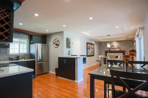 Kitchen - 1367 Flint Way, Fairfield, CA 94533 photo 2 of 7