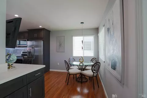 Dining - 1367 Flint Way, Fairfield, CA 94533 photo 7 of 7