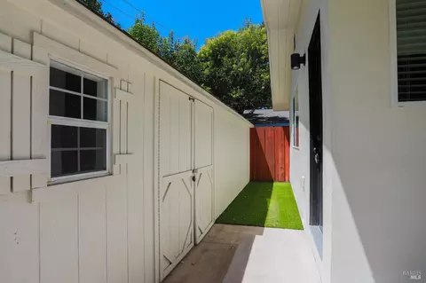 Exterior - 1367 Flint Way, Fairfield, CA 94533 photo 19 of 28
