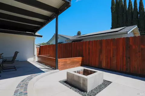 Exterior - 1367 Flint Way, Fairfield, CA 94533 photo 9 of 28