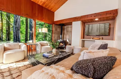 384 Madrone Mdw, The Sea Ranch, CA 95497