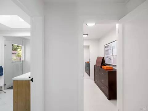 Entry Way - 4 Ames Ave, Ross, CA 94957 photo 2 of 2