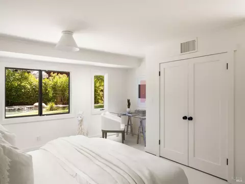 Bedroom - 4 Ames Ave, Ross, CA 94957 photo 6 of 9