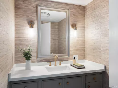 Bath - 4 Ames Ave, Ross, CA 94957 photo 1 of 6