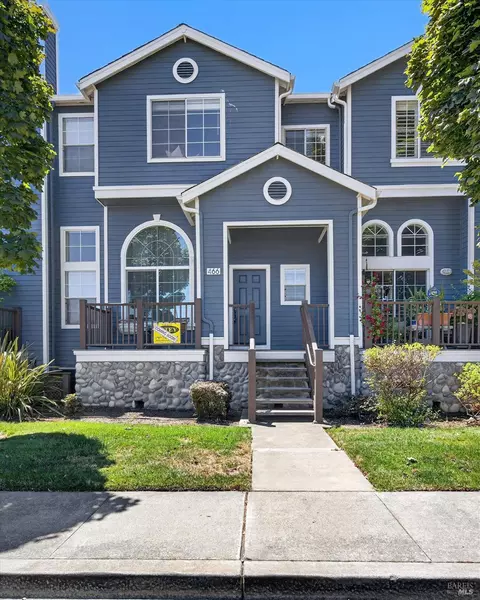 Exterior - 466 E St, Benicia, CA 94510 photo 2 of 2