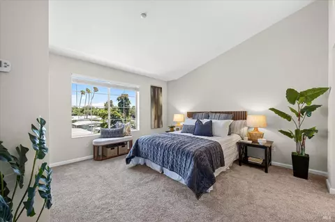 Bedroom - 466 E St, Benicia, CA 94510 photo 1 of 4