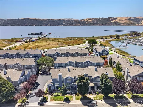 View/Area - 466 E St, Benicia, CA 94510 photo 3 of 5