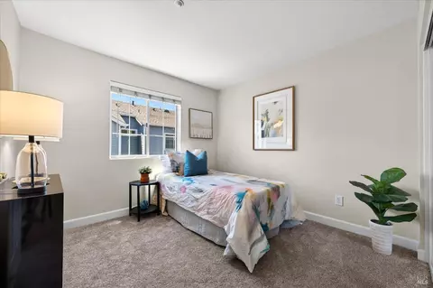 Bedroom - 466 E St, Benicia, CA 94510 photo 4 of 4