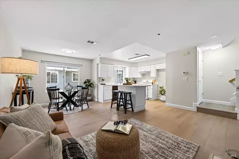 Other - 466 E St, Benicia, CA 94510 photo 5 of 13
