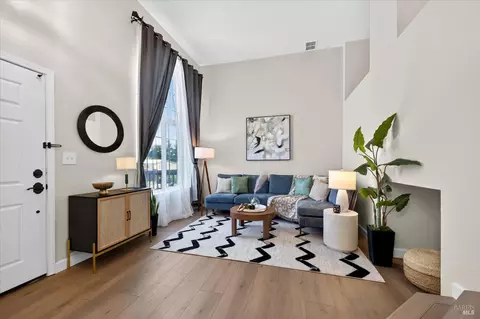 Other - 466 E St, Benicia, CA 94510 photo 2 of 13