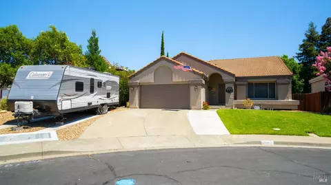 Exterior - 772 Derry Cir, Vacaville, CA 95688 photo 2 of 11