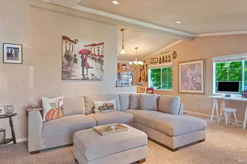 303 Robert Way, Napa, CA 94558 photo 4