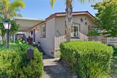 303 Robert Way, Napa, CA 94558 photo 2