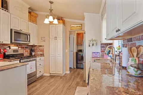 303 Robert Way, Napa, CA 94558 photo 7