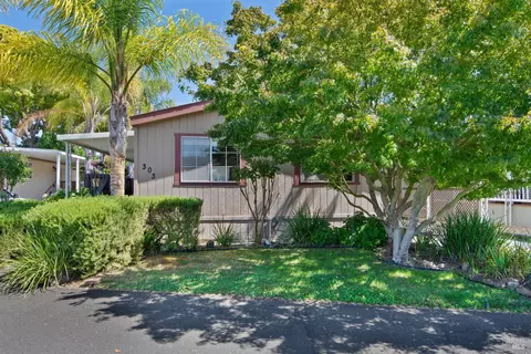 303 Robert Way, Napa, CA 94558