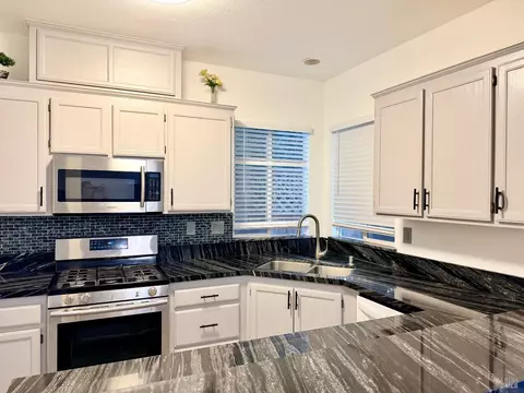 2360 Wicket Ave, Santa Rosa, CA 95403
