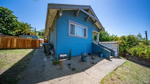 207 Alabama St, Vallejo, CA 94590 photo 2