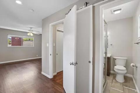 Entry Way - 3121 Alhambra Ave, Martinez, CA 94553 photo 1 of 1