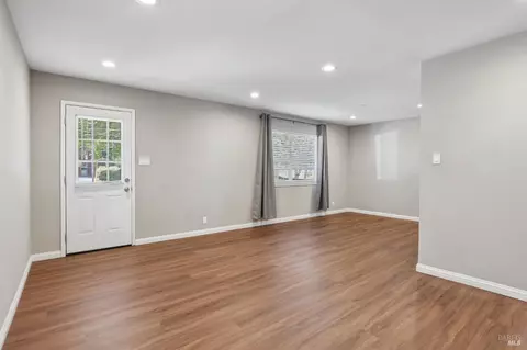 Living - 3121 Alhambra Ave, Martinez, CA 94553 photo 4 of 16