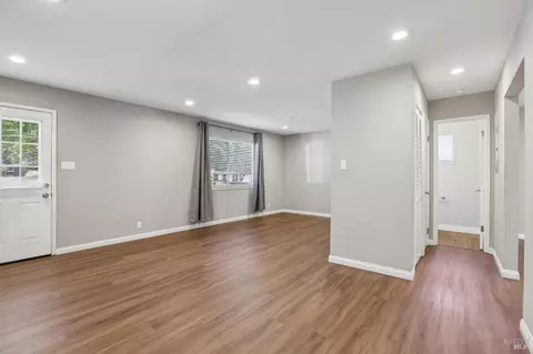 Living - 3121 Alhambra Ave, Martinez, CA 94553 photo 6 of 16