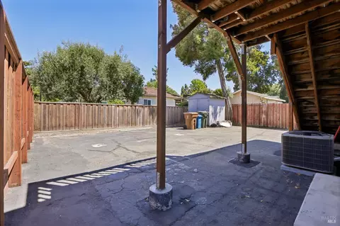 Exterior - 3121 Alhambra Ave, Martinez, CA 94553 photo 11 of 12