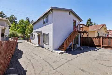 Exterior - 3121 Alhambra Ave, Martinez, CA 94553 photo 8 of 12