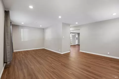 Living - 3121 Alhambra Ave, Martinez, CA 94553 photo 1 of 16