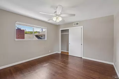 Bedroom - 3121 Alhambra Ave, Martinez, CA 94553 photo 11 of 12