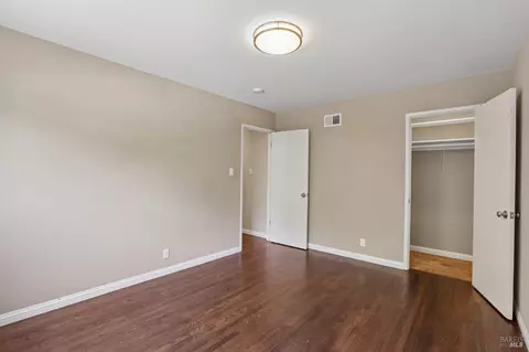 Bedroom - 3121 Alhambra Ave, Martinez, CA 94553 photo 2 of 12
