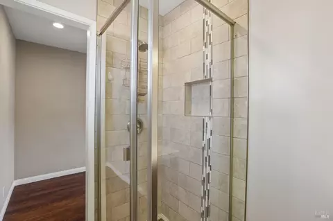 Bath - 3121 Alhambra Ave, Martinez, CA 94553 photo 6 of 6