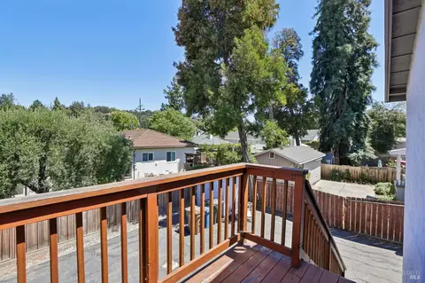Exterior - 3121 Alhambra Ave, Martinez, CA 94553 photo 5 of 12