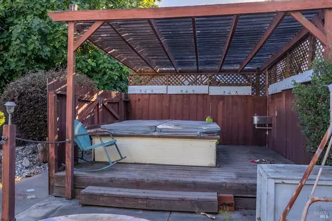 Exterior - 413 Gregory St, Fairfield, CA 94533 photo 6 of 7
