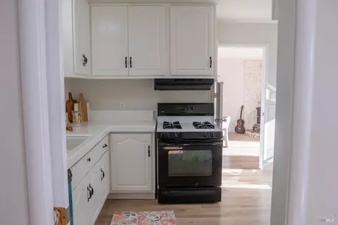 Kitchen - 413 Gregory St, Fairfield, CA 94533 photo 1 of 2