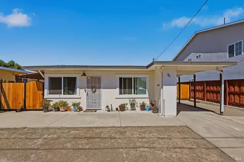 35 Canal Dr, Bay Point, CA 94565 photo 2