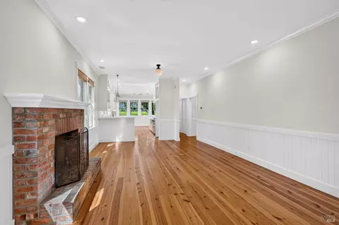 Living - 5300 Old River Rd, Ukiah, CA 95482 photo 1 of 2