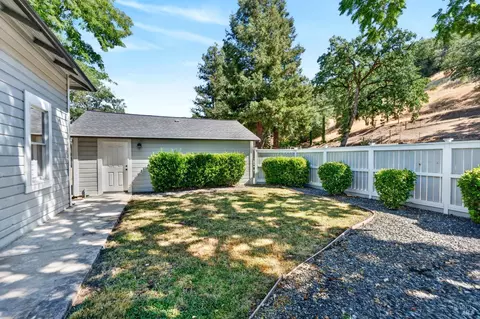 Exterior - 5300 Old River Rd, Ukiah, CA 95482 photo 11 of 19