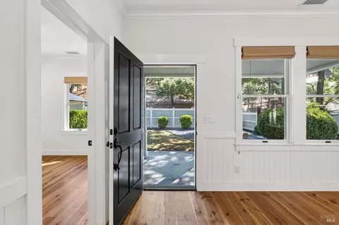 Entry Way - 5300 Old River Rd, Ukiah, CA 95482 photo 1 of 4