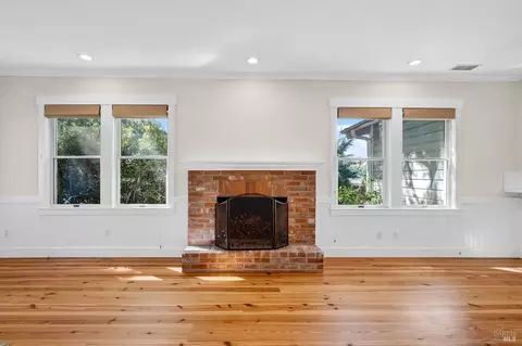 Living - 5300 Old River Rd, Ukiah, CA 95482 photo 2 of 2